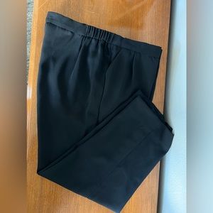 Lafayette 148 New York black slacks. Size 20W Petite
